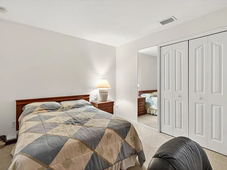 1058 SW Locke Ave — Photo 29