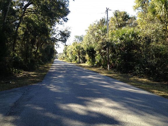 3rd image of 115 S Winterset Ave