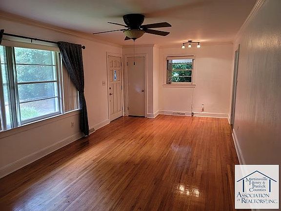 4th image of 1262 Laurel Ln