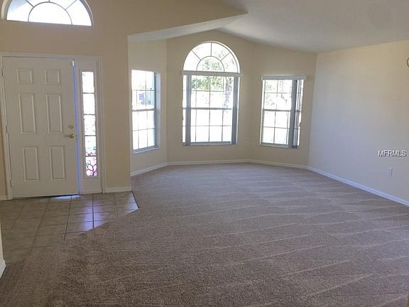 2nd image of 2754 Barclay Ln
