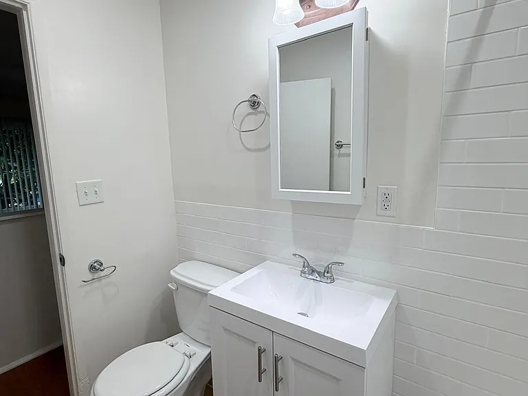 4800 Beverly Blvd #3 — Photo 6