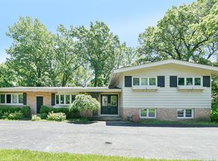 573 Timber Ln, Lake Forest, IL 60045