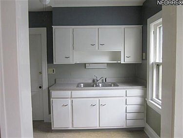 4th image of 14209 Athens Ave