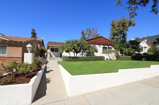 1st image of 1055 E Verdugo Ave