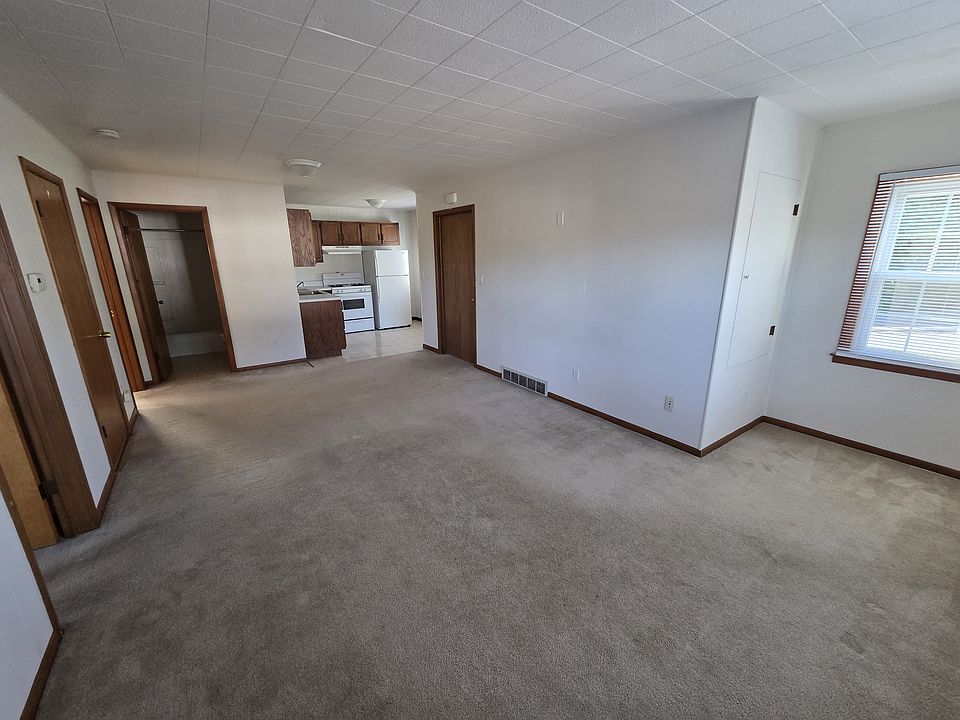1st image of 805 Powell Ave Floor 2