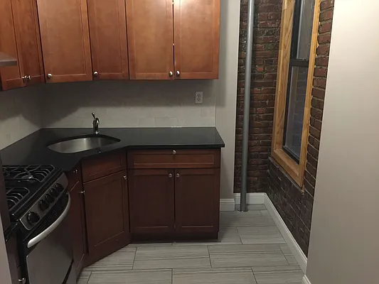 Rented by RBM Management | media 20