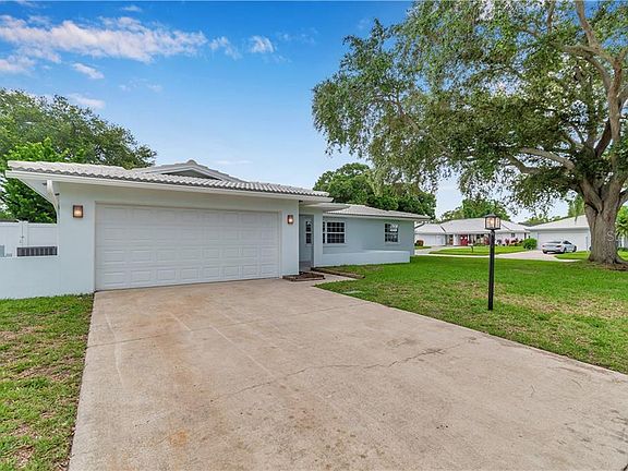 2nd image of 11321 Harmony Ct