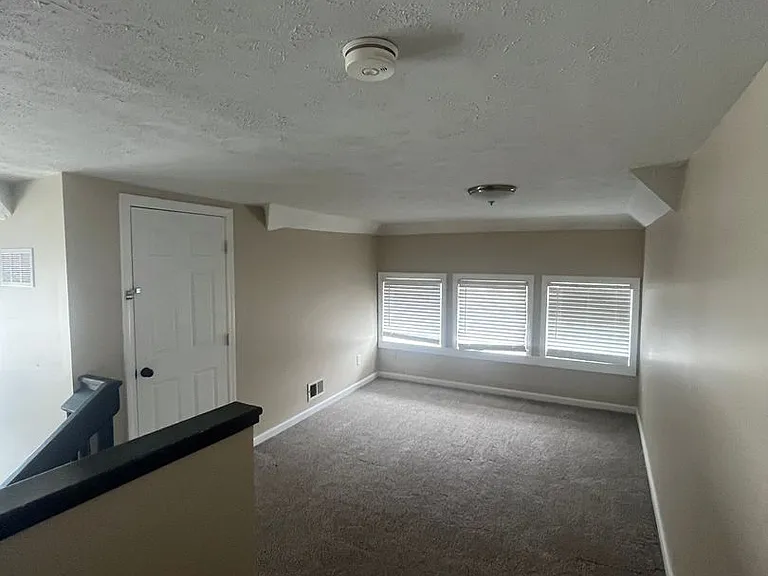 1006 Lake Ave — Photo 13
