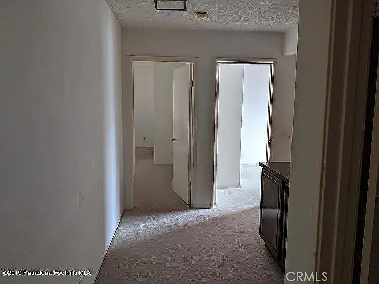 4 bed, 2510 sqft, $4,775 — Photo 4