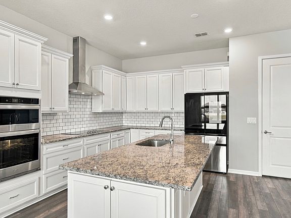 5th image of 12970 Brookside Moss Dr