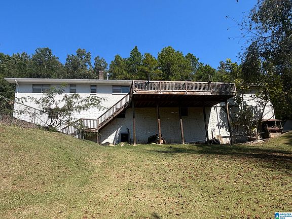 3rd image of 3020 Brentwood Dr
