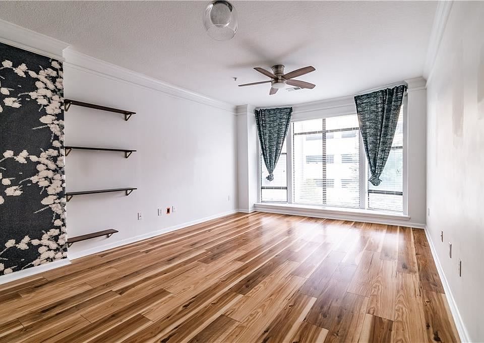 1st image of 400 17th St NW Unit 2235