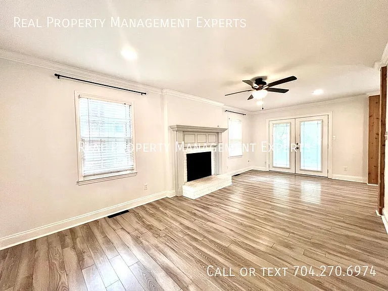1415 Jodhpur Ct — Photo 9
