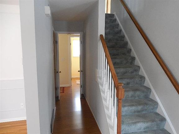 3rd image of 5335 Sultana Dr