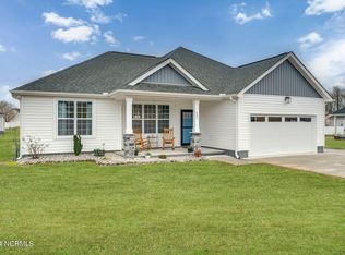 582 Lennington Ln, Washington, NC 27889