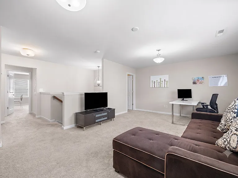 2316 Celandine Way — Photo 22