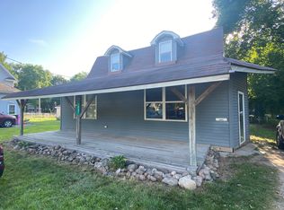 1007 N 4th St, Greenville, MI
