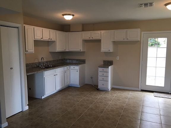2nd image of 2923 N 81st Ave