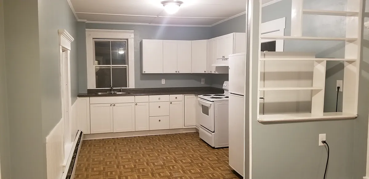 Kitchen - 21 Charles St