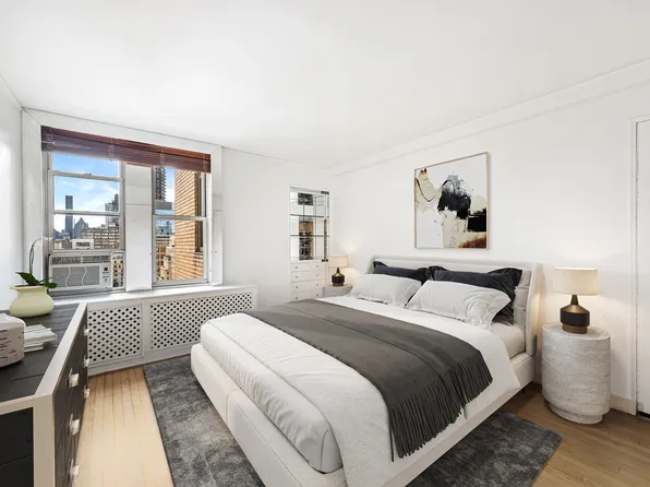 315 East 68th Street image 7 of 14