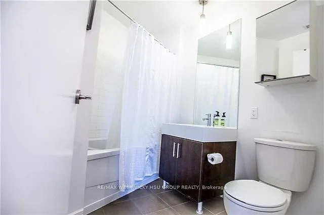 112 George St #S529 — Photo 10
