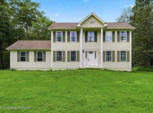120 Keystone Ln, Tobyhanna, PA 18466