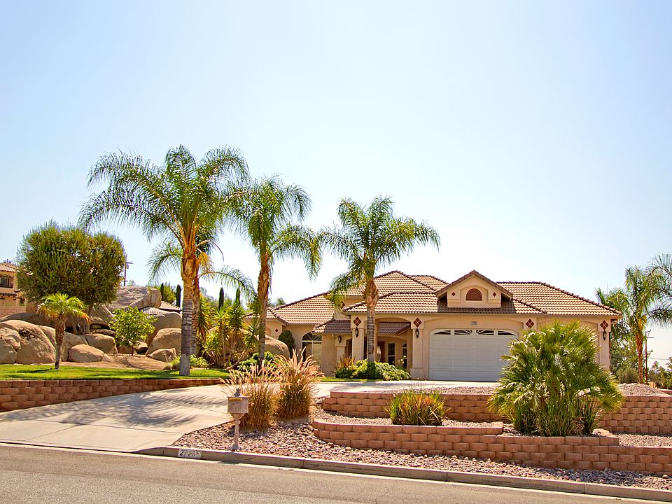 1st image of 27275 Stonehenge Cir