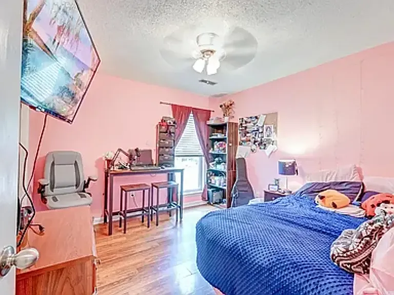 303 Canaberry Cir — Photo 13