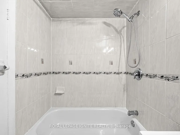 61 Jarwick Dr #BASEMENT — Photo 24
