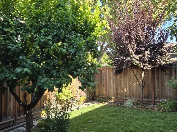 1004 Winston Ct, San Jose, CA 95131