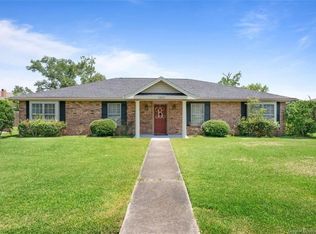 1302 Springwood Ln, Lake charles, LA 70605