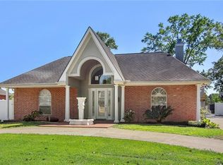 10157 S Kelly Ln, Westwego, LA 70094