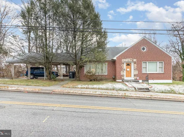 626 Pine St, Steelton, PA 17113