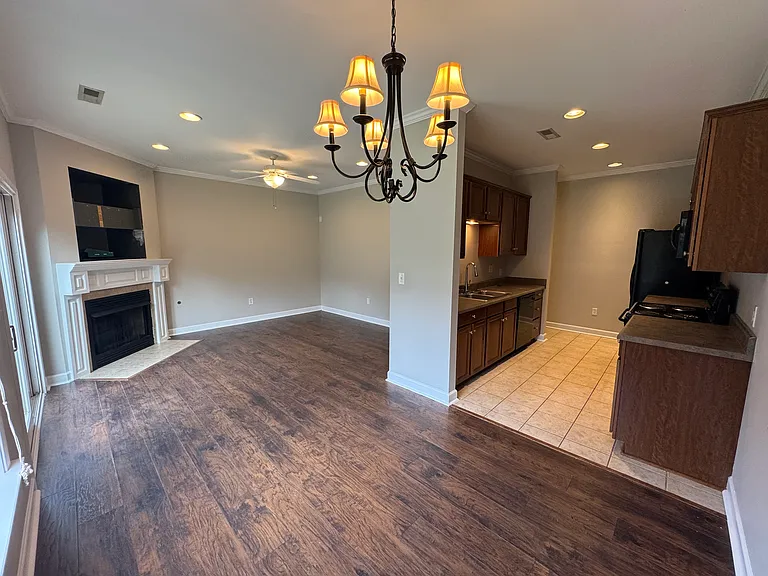 216 Biddeford Pl — Photo 10