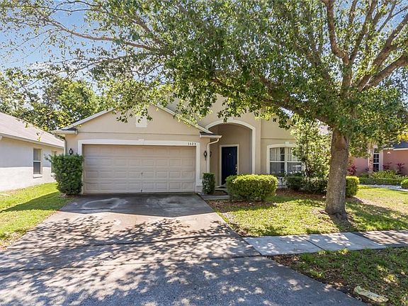 2nd image of 1823 Palmetto Pine Ln