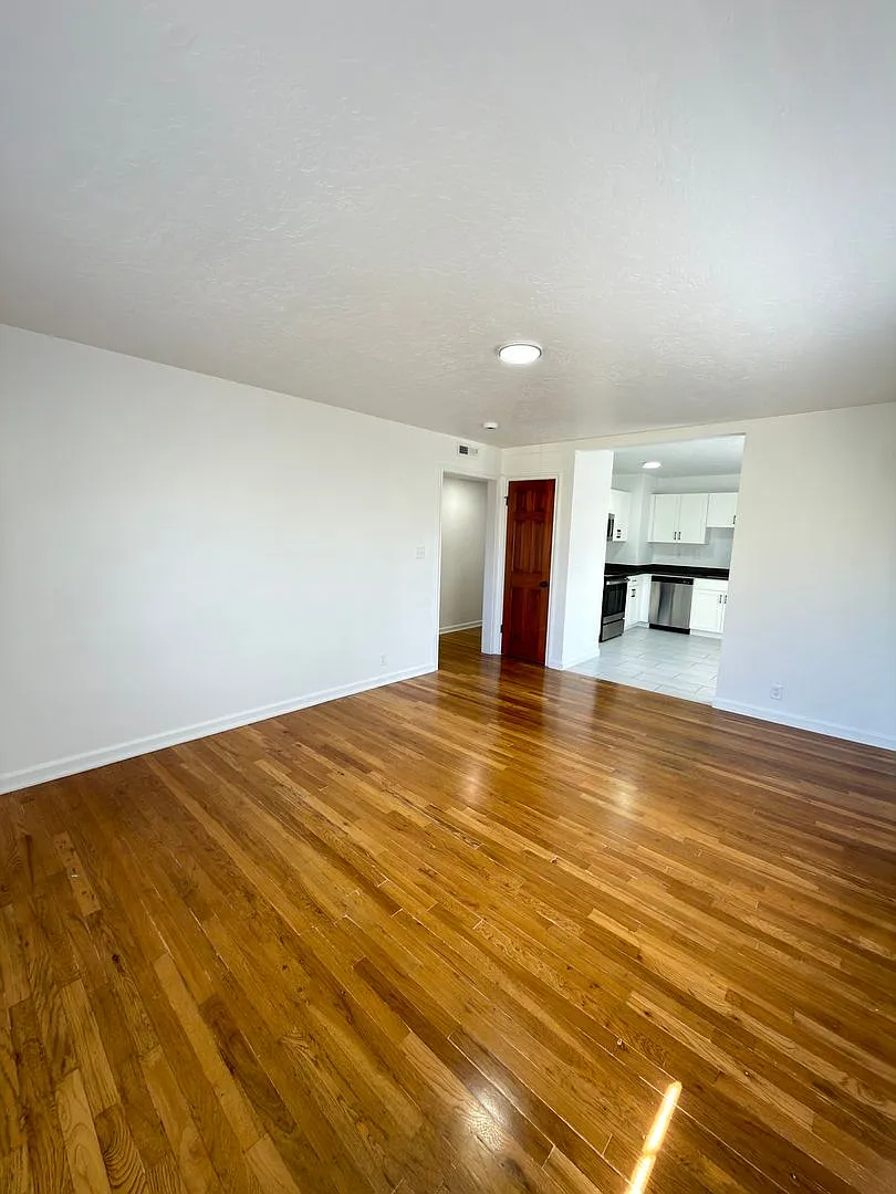 1 Bed 1 Bath Apartment for Rent in Salt Lake City — Photo 3
