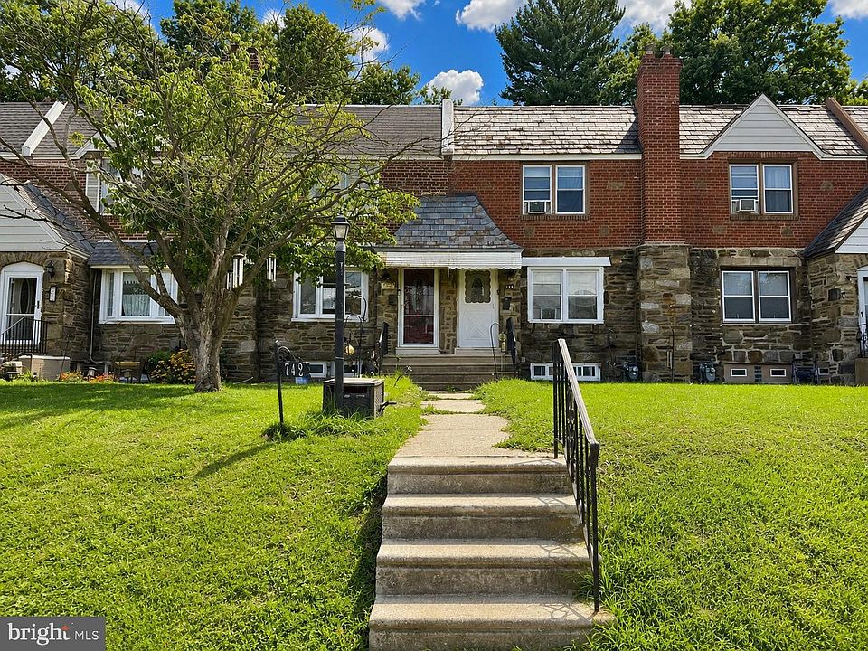 1st image of 742 Fairfax Rd