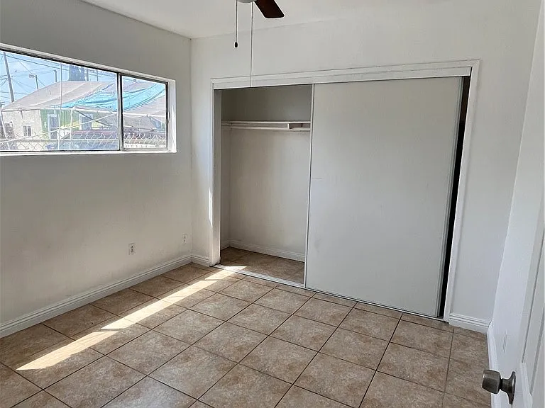 2844 Ardmore Ave #8 — Photo 5