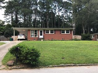 1005 Greenbriar Cir, Decatur, GA 30033