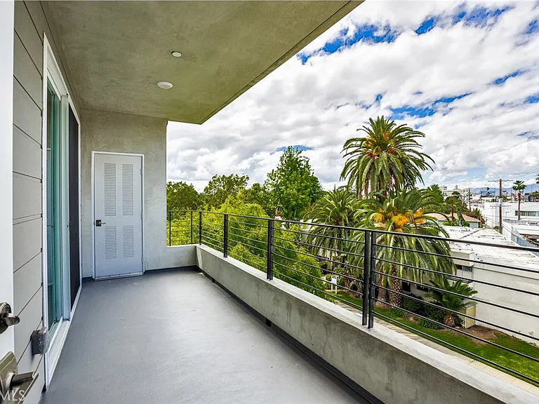 10718 Acama St #401 — Photo 34