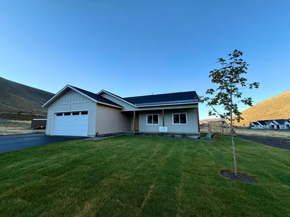 107 Billings Ct, Bellevue, ID 83313