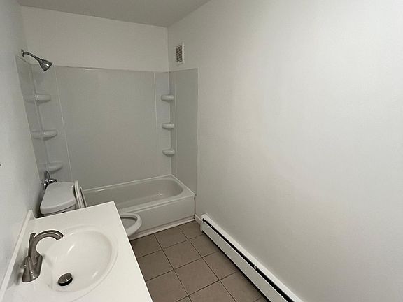 5th image of 438 S Ocean Ave