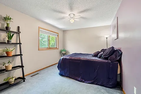 1065 Barney St — Photo 45