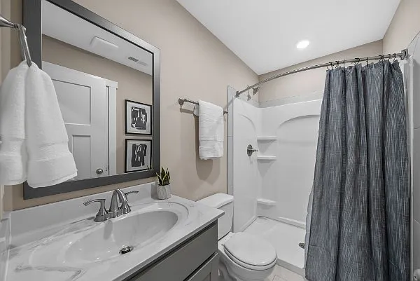 323 Wisteria Ln — Photo 17