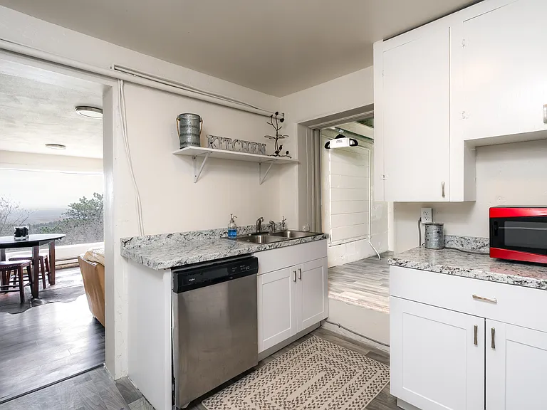 1559 S Lininger Dr #1 — Photo 6