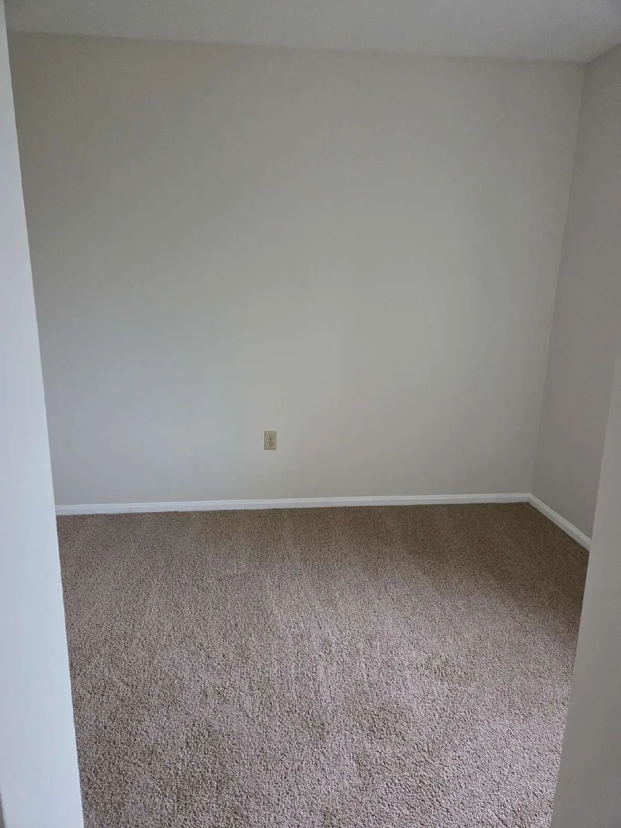 Building Photo - 1030 Brinker Dr #302