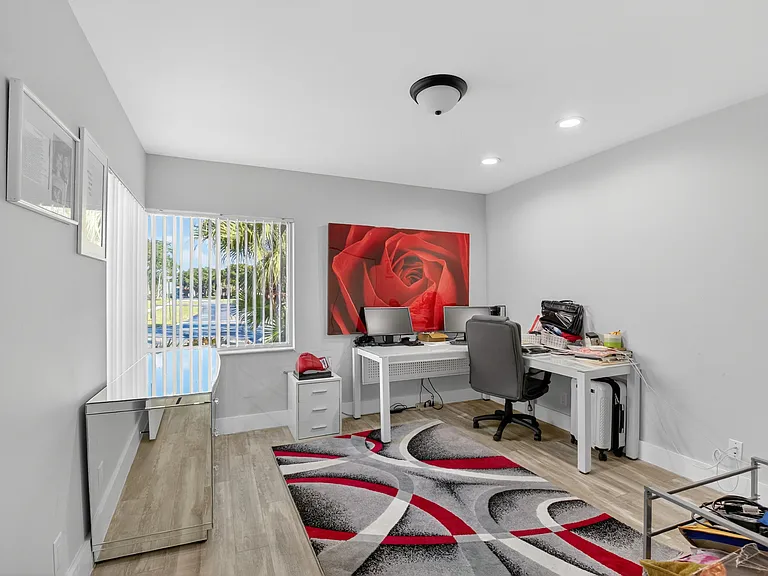 8256 Summerbreeze Ln — Photo 26