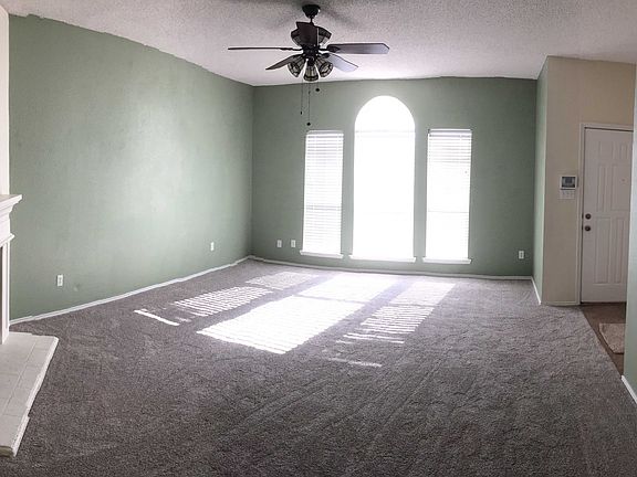 2nd image of 4321 Park Creek Cir N