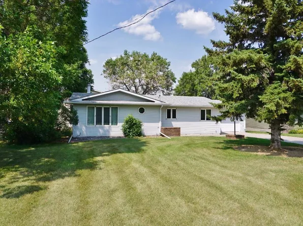 163 Libbie St, Newburg, ND 58762