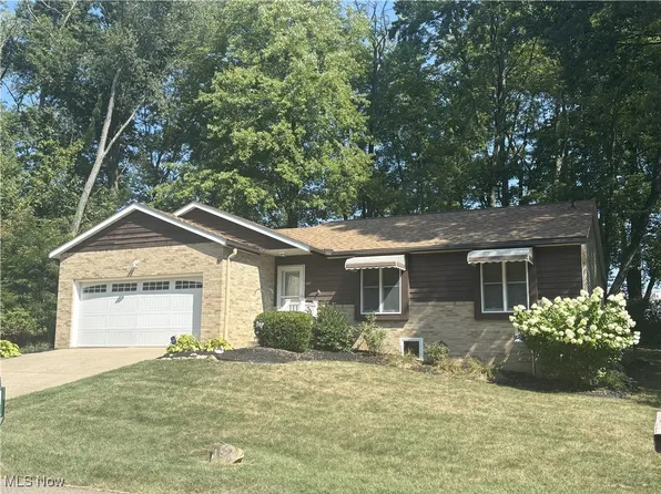 1627 Bramblewood Cir NE, Massillon, OH 44646